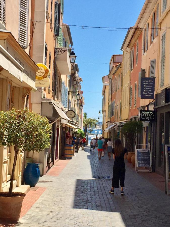 Superbe Studio Sur Le Port Et Rue Pietonne Санари-сюр-Мер Екстериор снимка