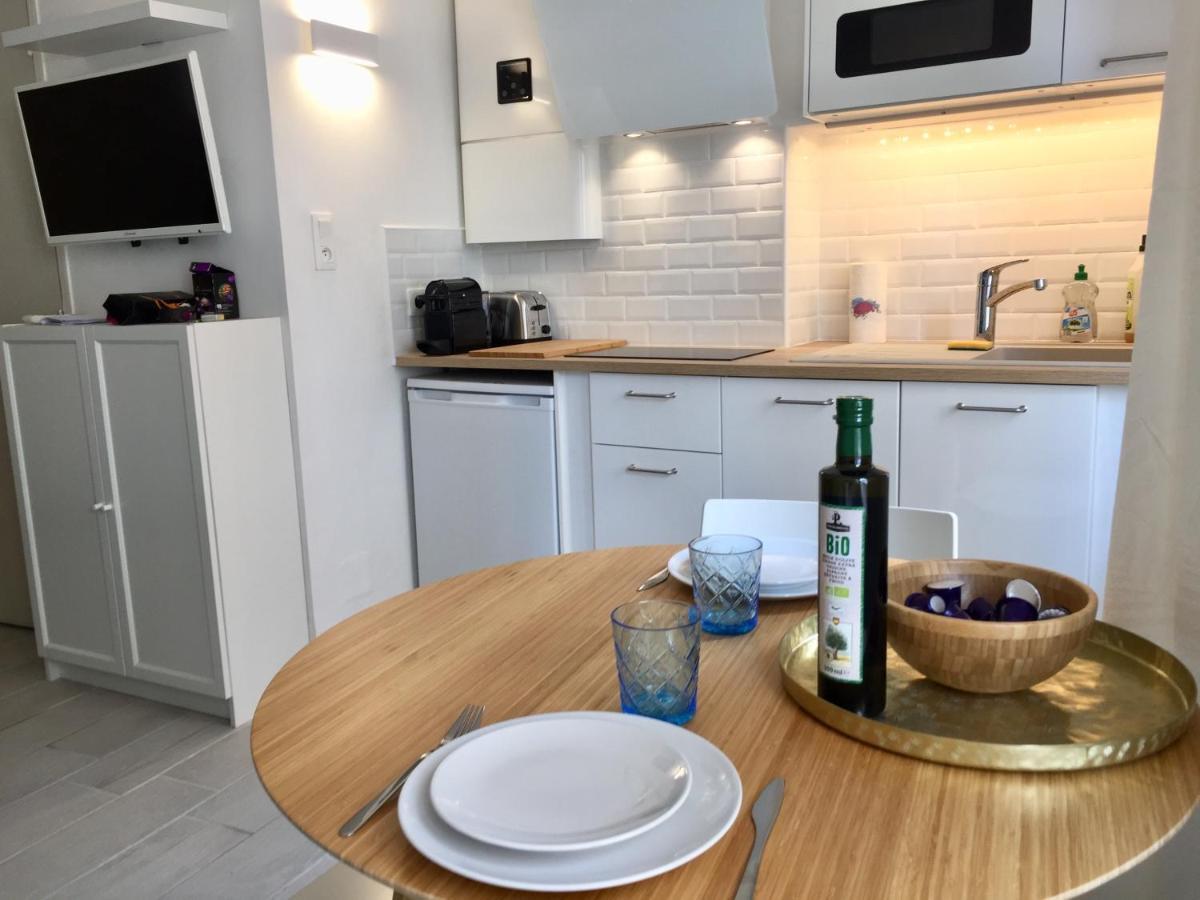 Superbe Studio Sur Le Port Et Rue Pietonne Санари-сюр-Мер Екстериор снимка